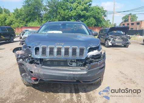 2019 Jeep Cherokee Trailhawk из США, поврежденный, VIN 1C4PJMBX9KD479883